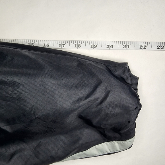 NFL OAKLAND RAIDERS Mens Vintage Black & Silver Windbreaker Jacket - XXL - Picture 8 of 9